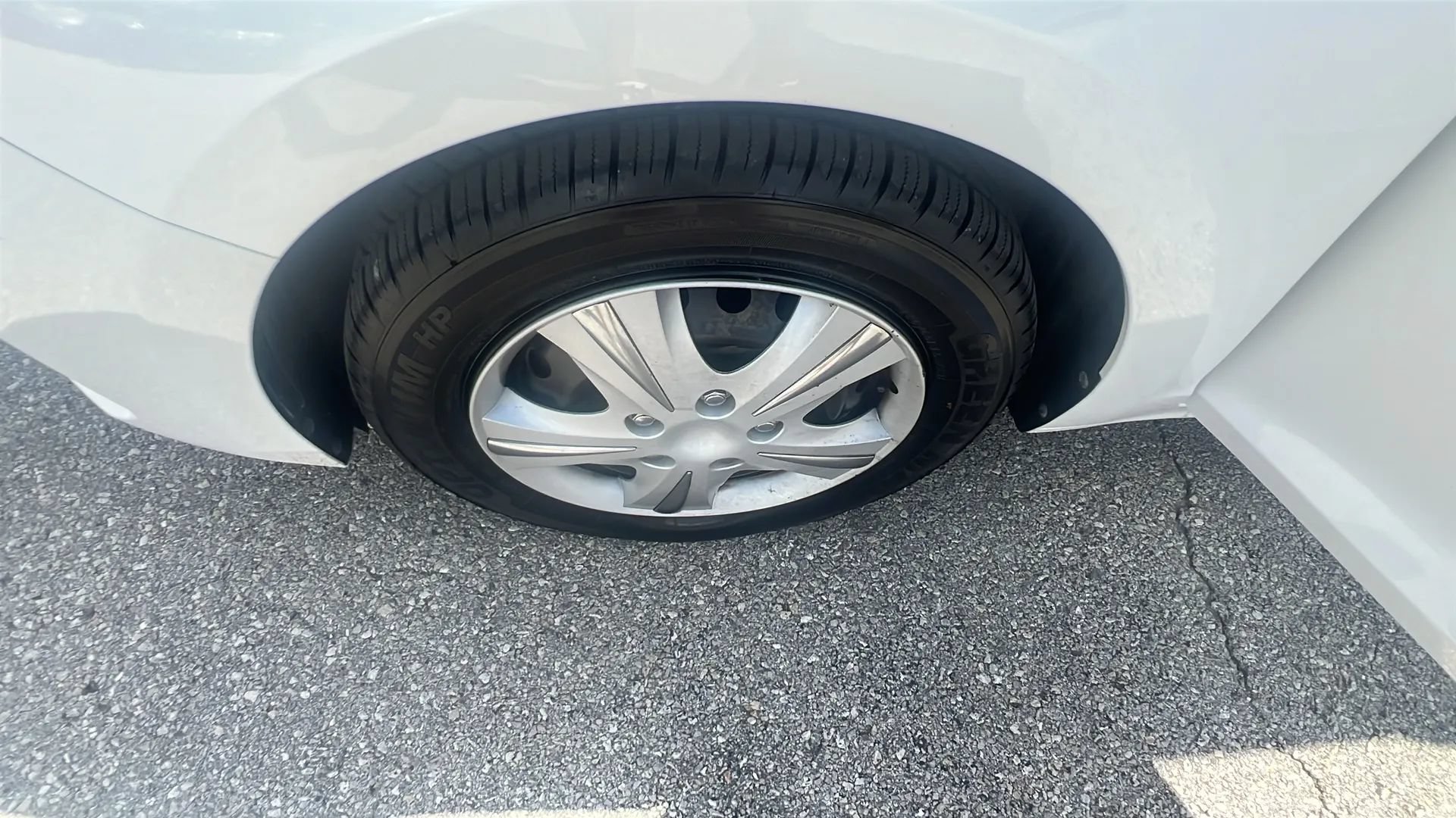 Used 2018 Hyundai Accent SE FWD image 25