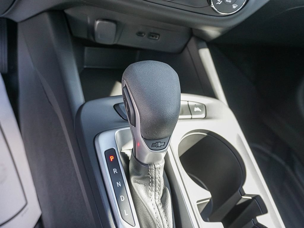 New 2026 Chevrolet Trax LS w/ LS Convenience Package FWD image 22