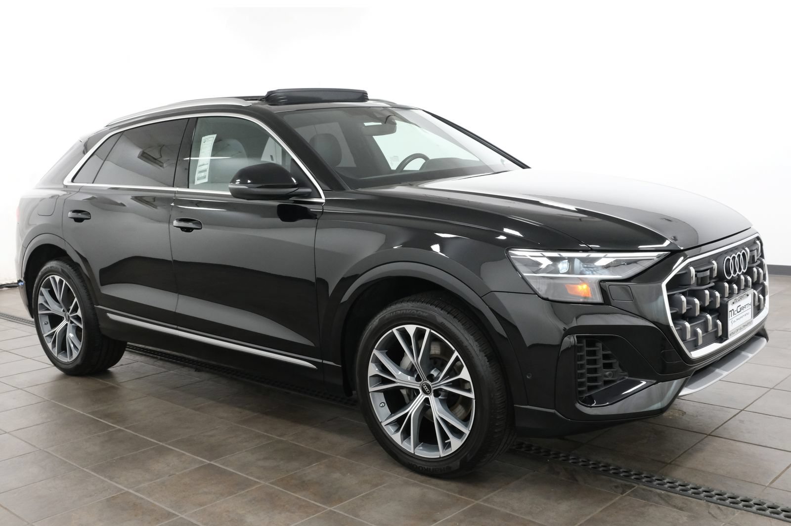 Used 2025 Audi Q8 Premium Plus AWD/4WD image 7