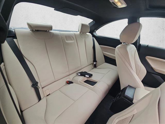 Used 2020 BMW 230i Coupe w/ Premium Package RWD image 17