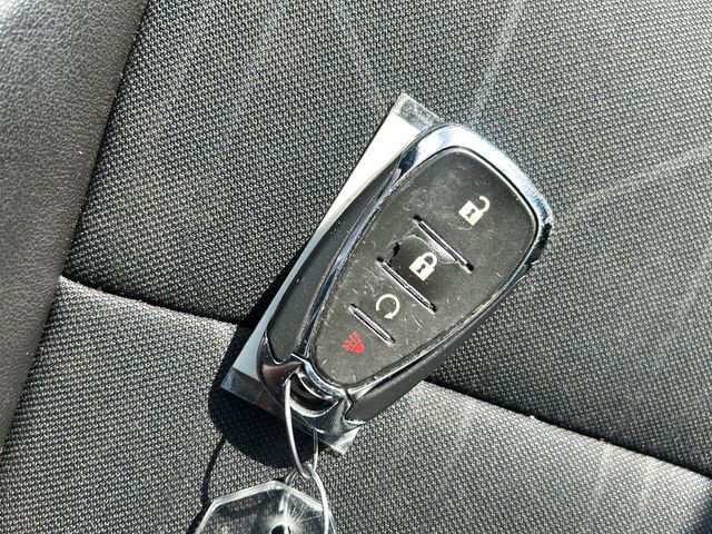 Used 2019 Chevrolet Trax LT w/ LT Convenience Package FWD image 34