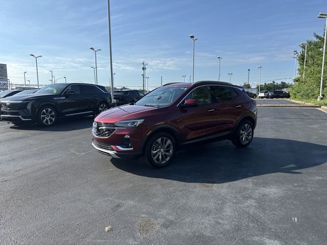 Used 2023 Buick Encore GX Essence w/ Experience Buick Package FWD image 2