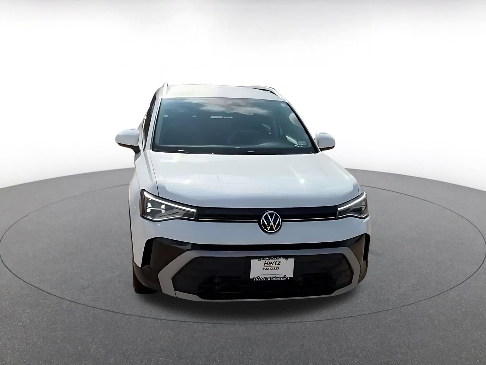 Used 2026 Volkswagen Taos SE FWD image 5