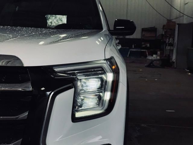 Used 2025 GMC Terrain Elevation image 3