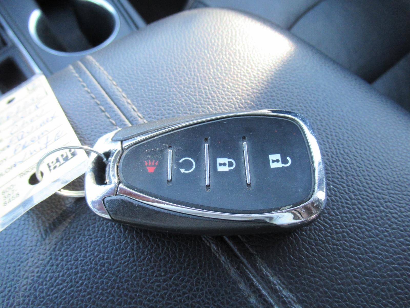 Used 2018 Chevrolet Equinox Premier FWD image 30