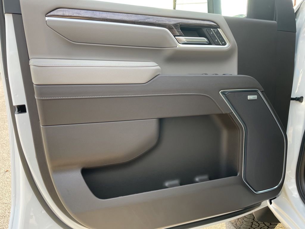 New 2026 Chevrolet Silverado 2500 LTZ w/ LTZ Premium Package image 5