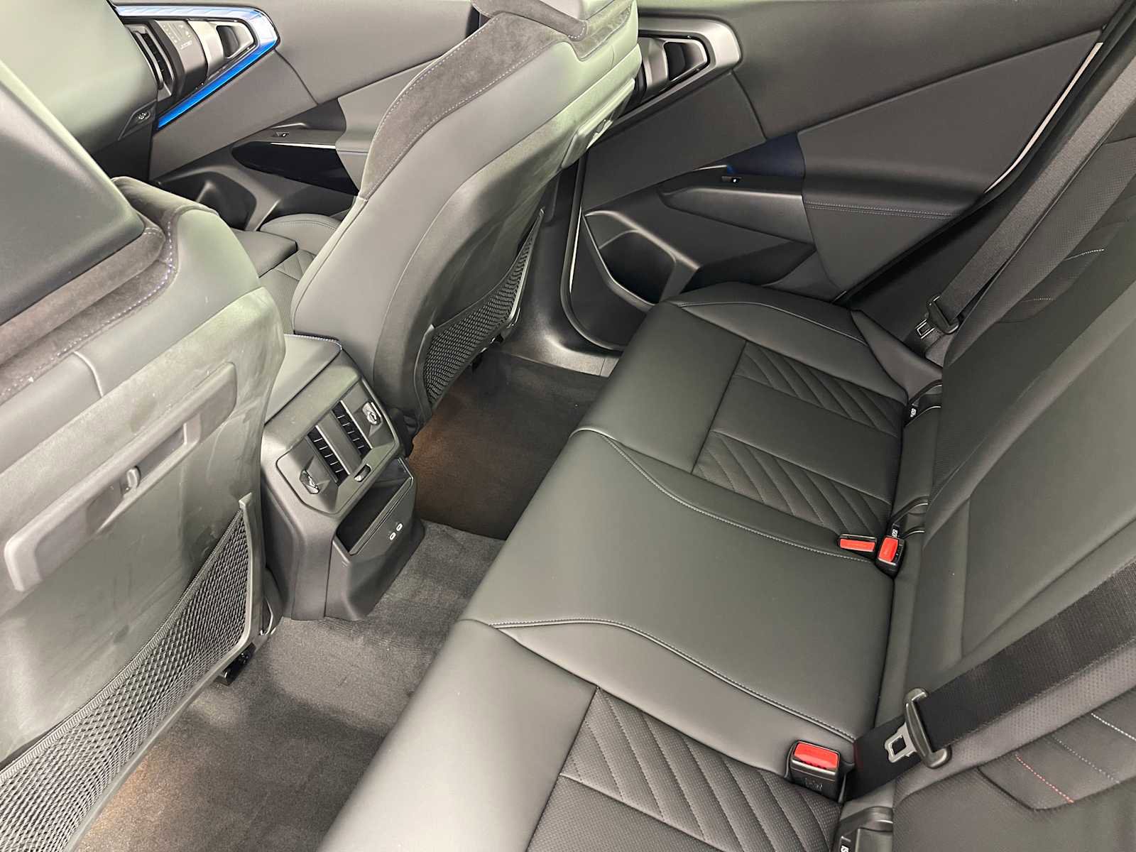 New 2026 BMW X3 xDrive30 w/ Premium Package image 31