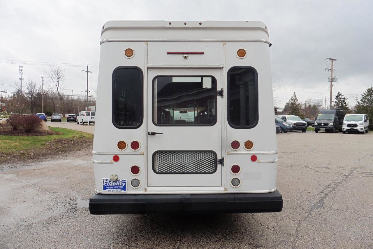 Used 2017 Ford E-450 and Econoline 450 Super Duty w/ Shuttle Bus Prep Package image 8