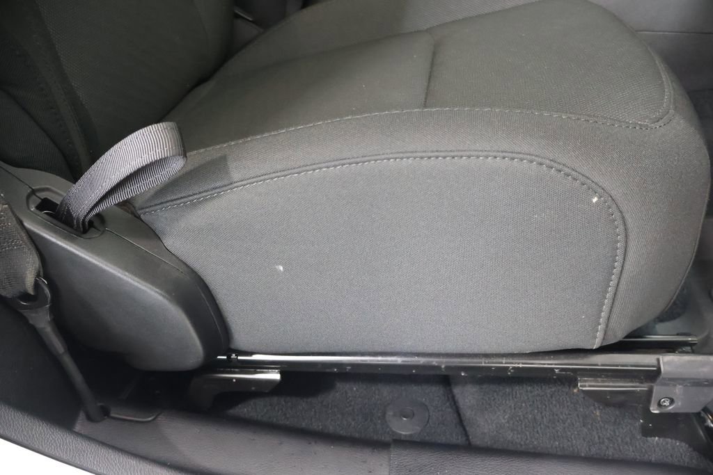 Used 2023 Jeep Wrangler Sport image 22