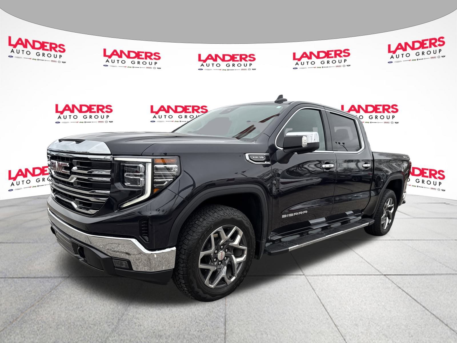 Used 2023 GMC Sierra 1500 SLT w/ SLT Premium Package image 7
