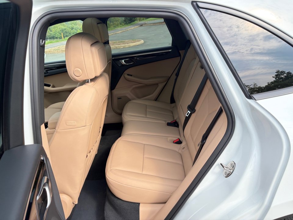 New 2026 Porsche Macan AWD/4WD image 20