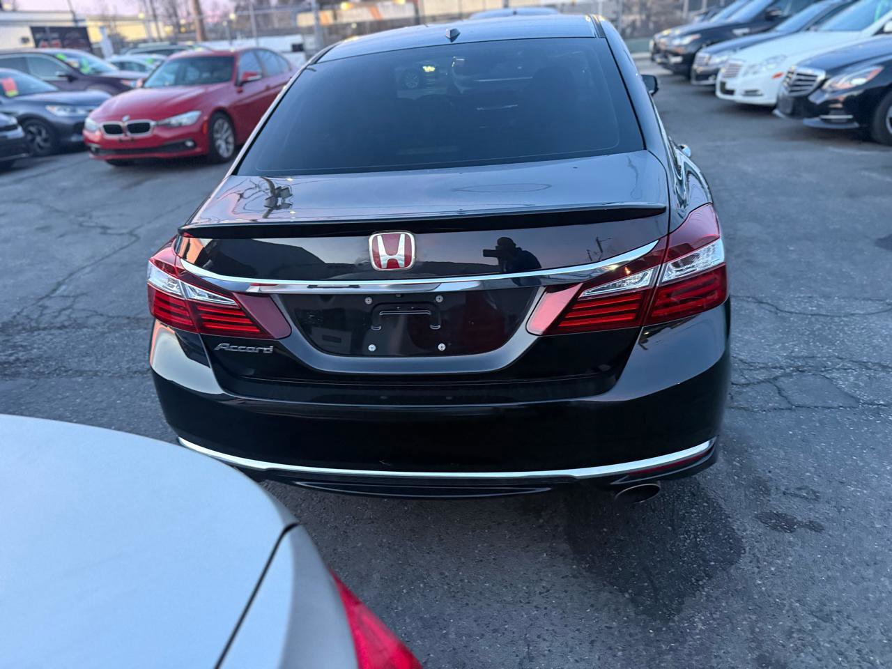 Used 2016 Honda Accord EX-L image 4