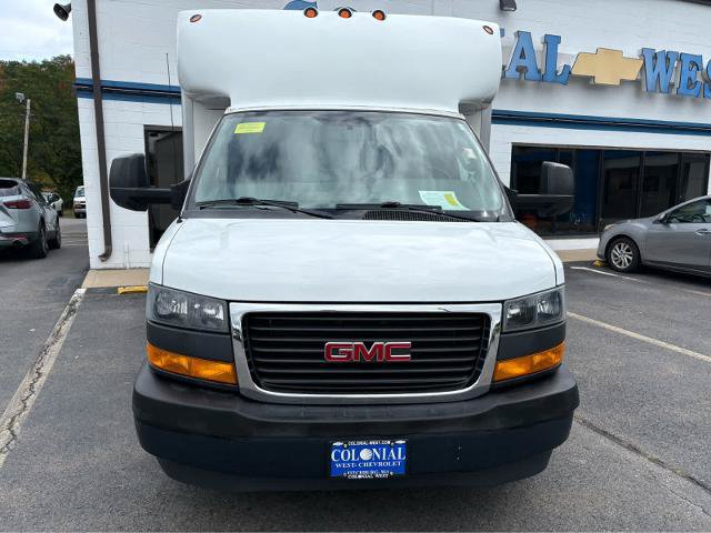 Used 2018 GMC Savana 3500 w/ Power Convenience Package RWD image 2