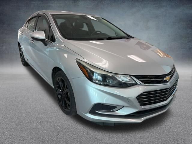 Used 2017 Chevrolet Cruze Premier image 4
