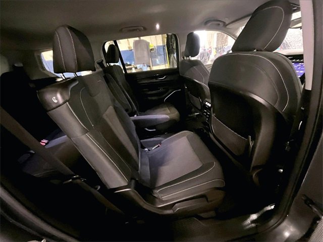 Used 2022 Jeep Grand Cherokee L Laredo w/ Luxury Tech Group I image 22