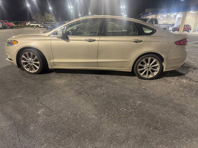 Used 2017 Ford Fusion Platinum image 5
