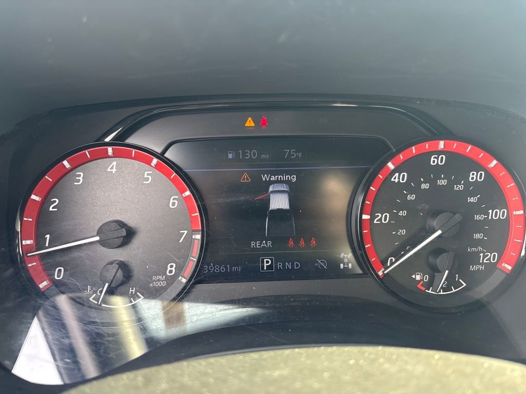 Used 2024 Nissan Frontier PRO-4X image 15