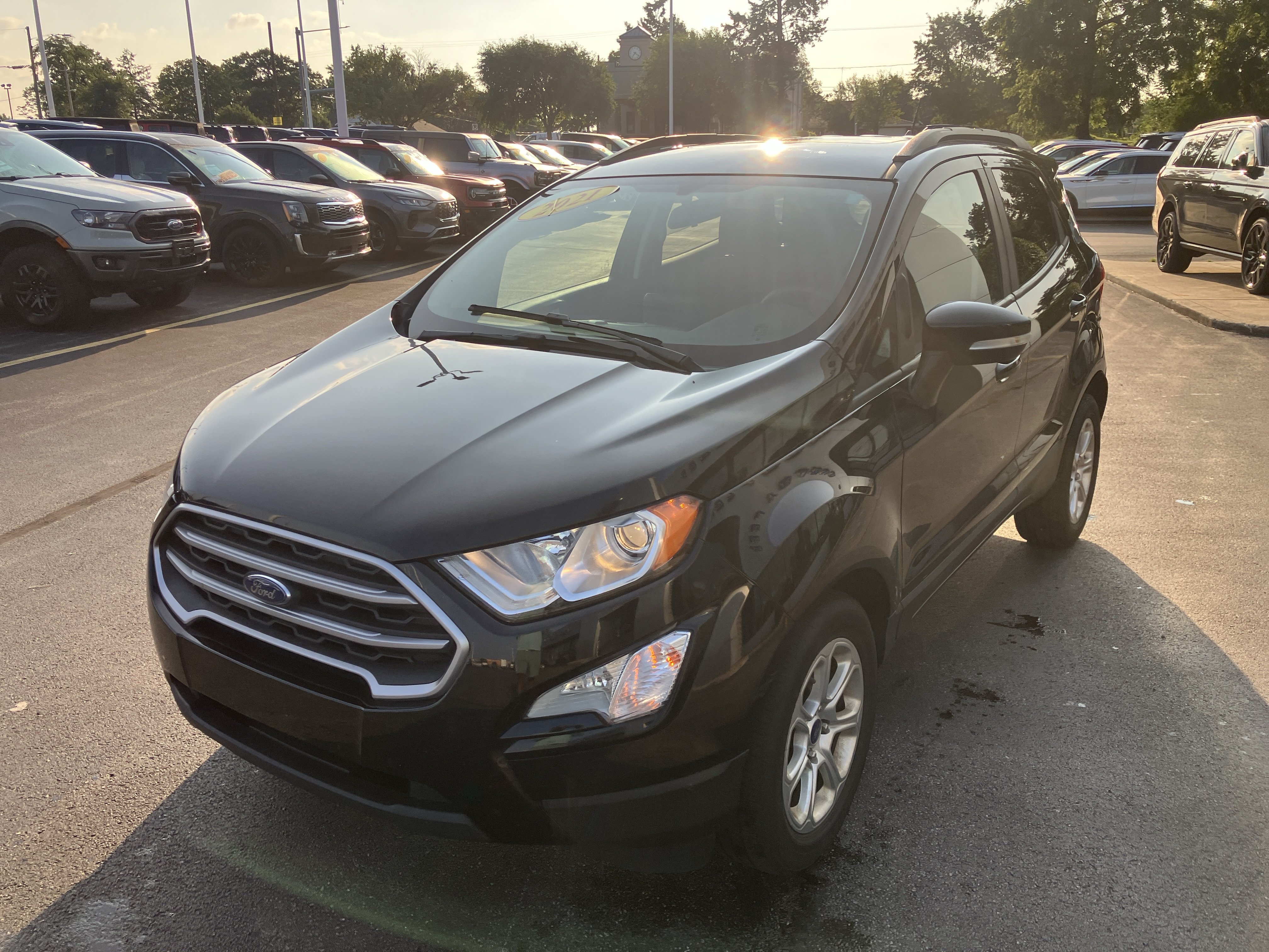 Used 2021 Ford EcoSport SE FWD image 3