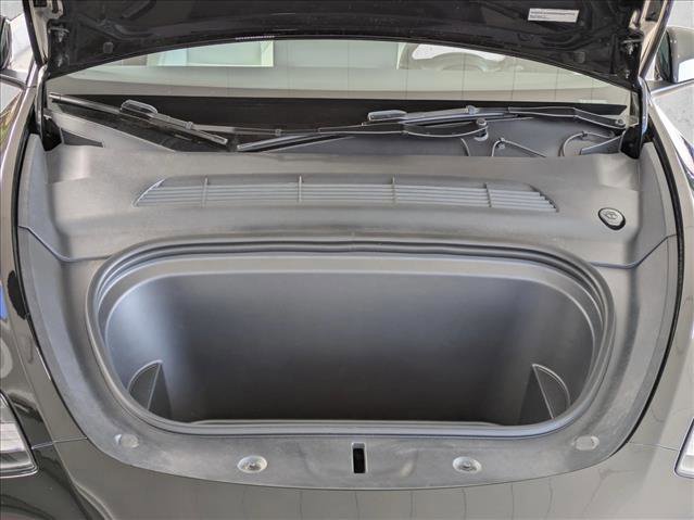 Used 2024 Tesla Model Y Long Range AWD/4WD image 29