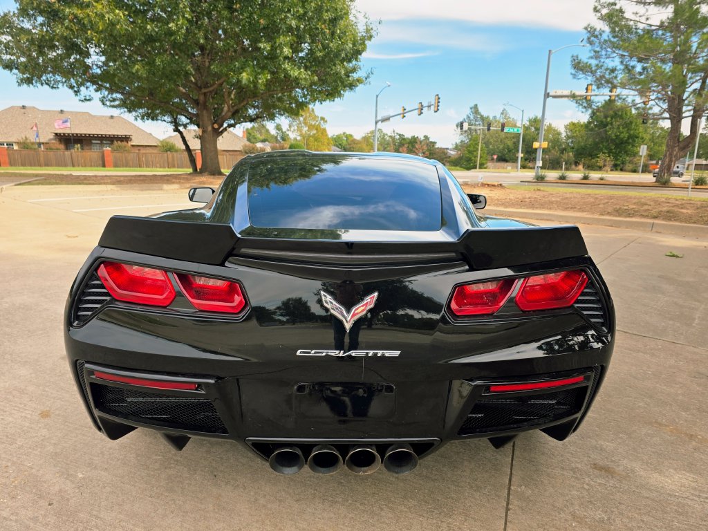 Used 2015 Chevrolet Corvette Stingray Coupe w/ 3LT Preferred Equipment Group RWD image 22