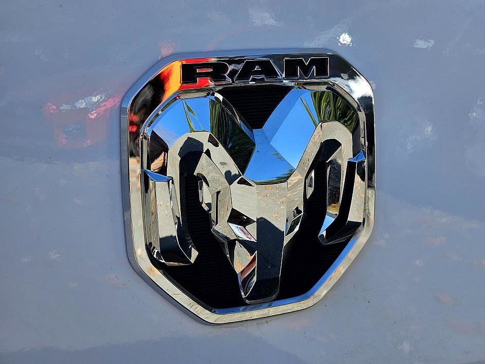 Used 2023 RAM ProMaster 2500 image 8