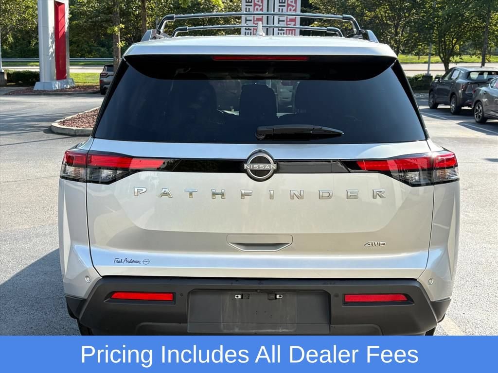 Used 2025 Nissan Pathfinder SV AWD/4WD image 6