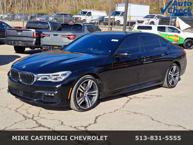 Used 2019 BMW 750i image 1