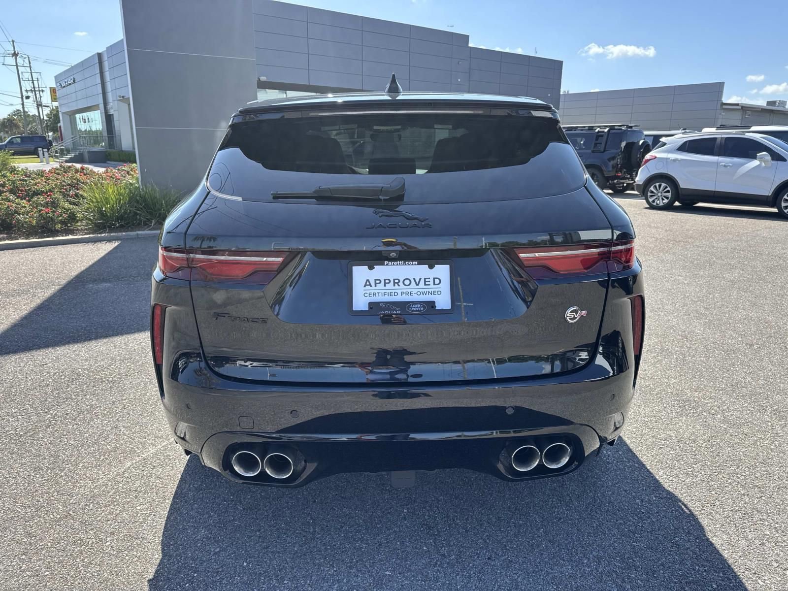 Used 2023 Jaguar F-PACE SVR image 7