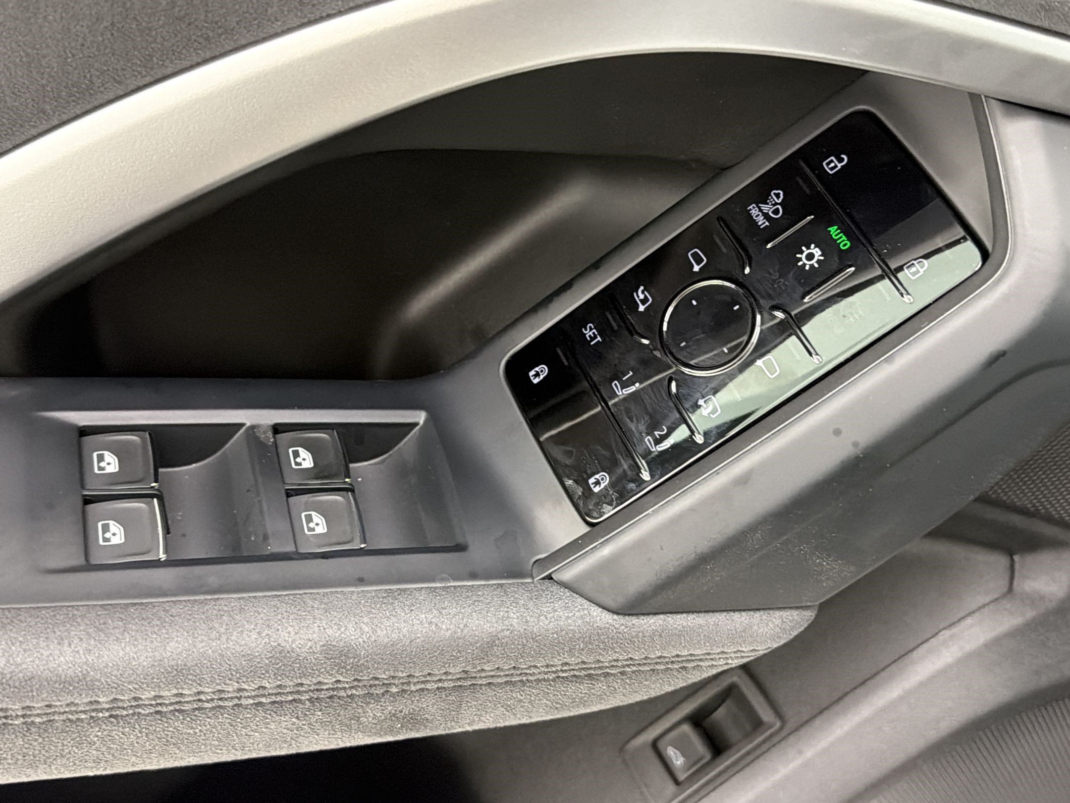 New 2026 Audi SQ5 Premium Plus AWD/4WD image 25