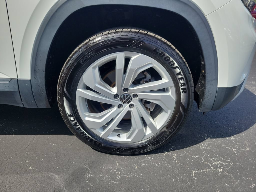 Used 2022 Volkswagen Atlas SE w/ Panoramic Sunroof Package FWD image 6
