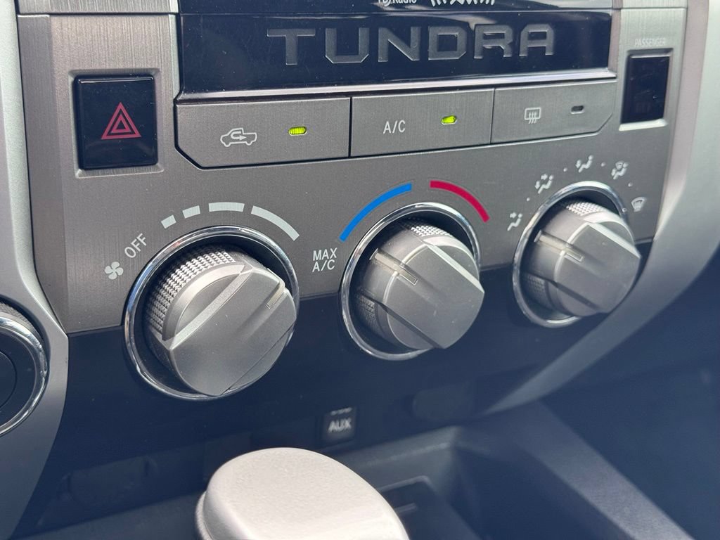Used 2014 Toyota Tundra SR5 w/ SR5 Upgrade Package AWD/4WD image 12