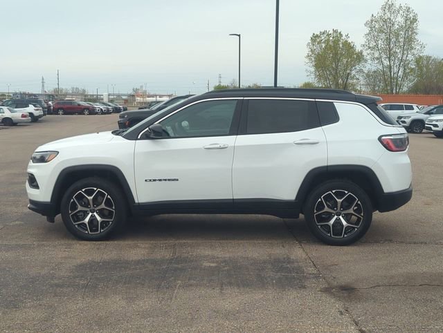 Used 2025 Jeep Compass Limited AWD/4WD image 6