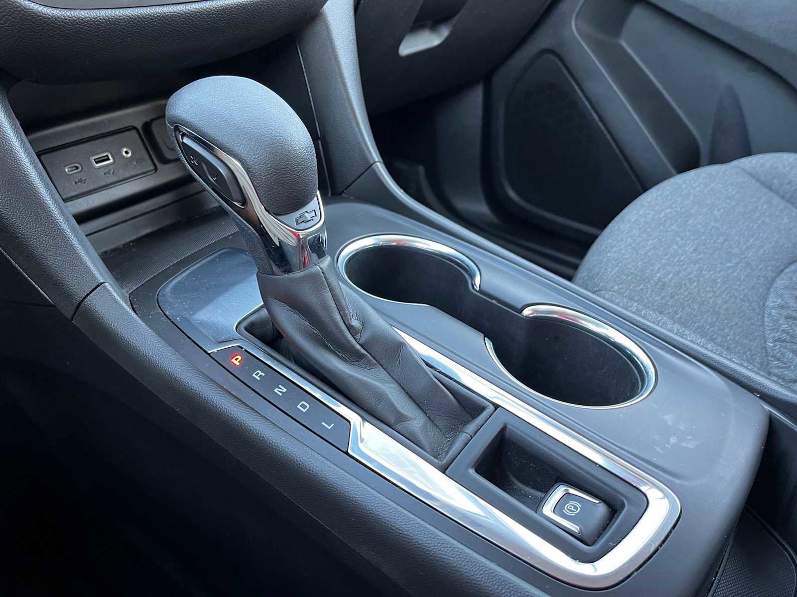 Used 2023 Chevrolet Equinox LT w/ LPO, Floor Liner Package image 29