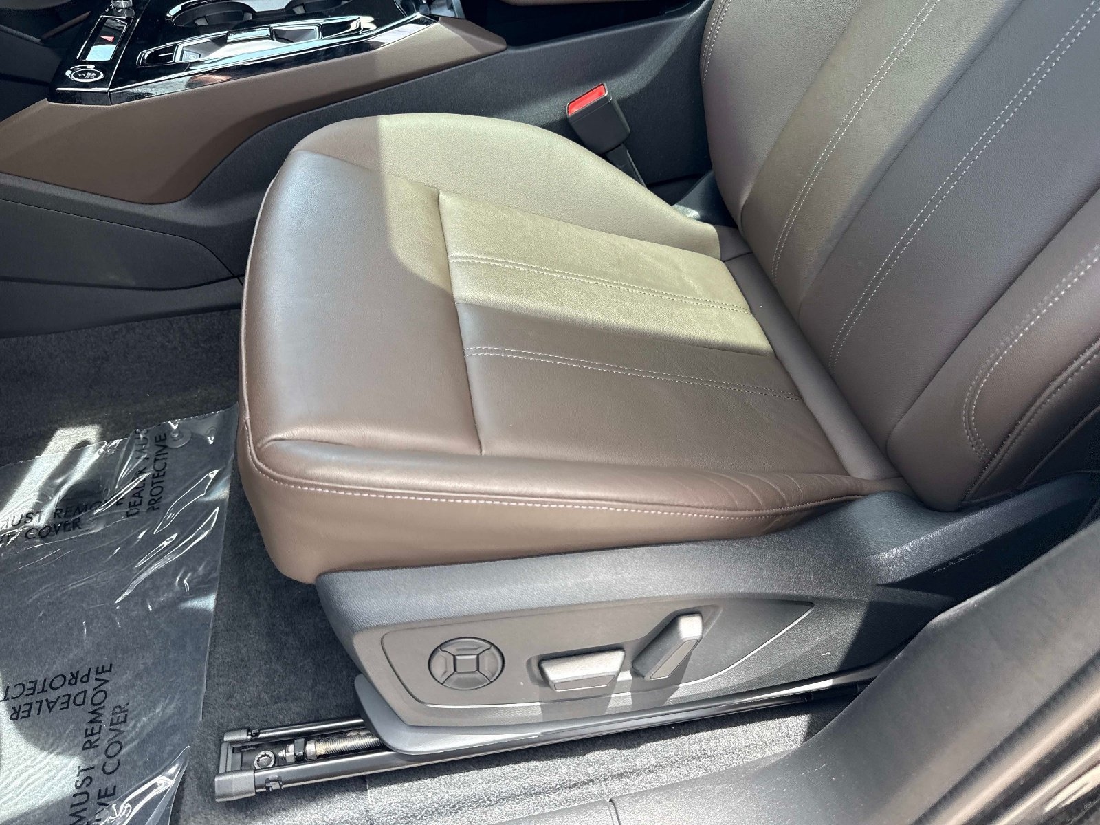 Certified 2025 Audi Q6 e-tron Prestige w/ 20" Wheel Package AWD/4WD image 19