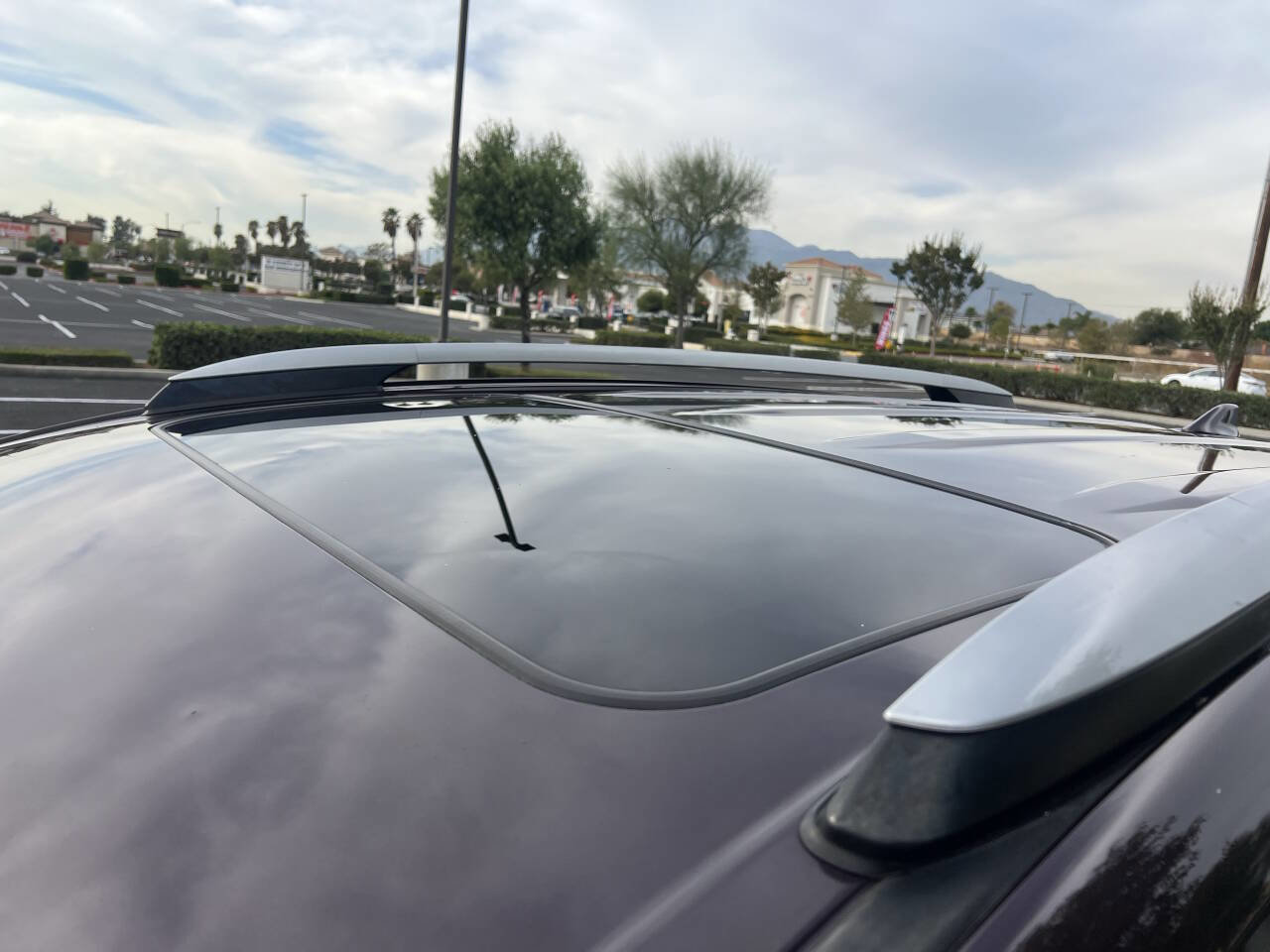 Used 2018 Toyota RAV4 XLE w/ Plus Extra Value Package image 32