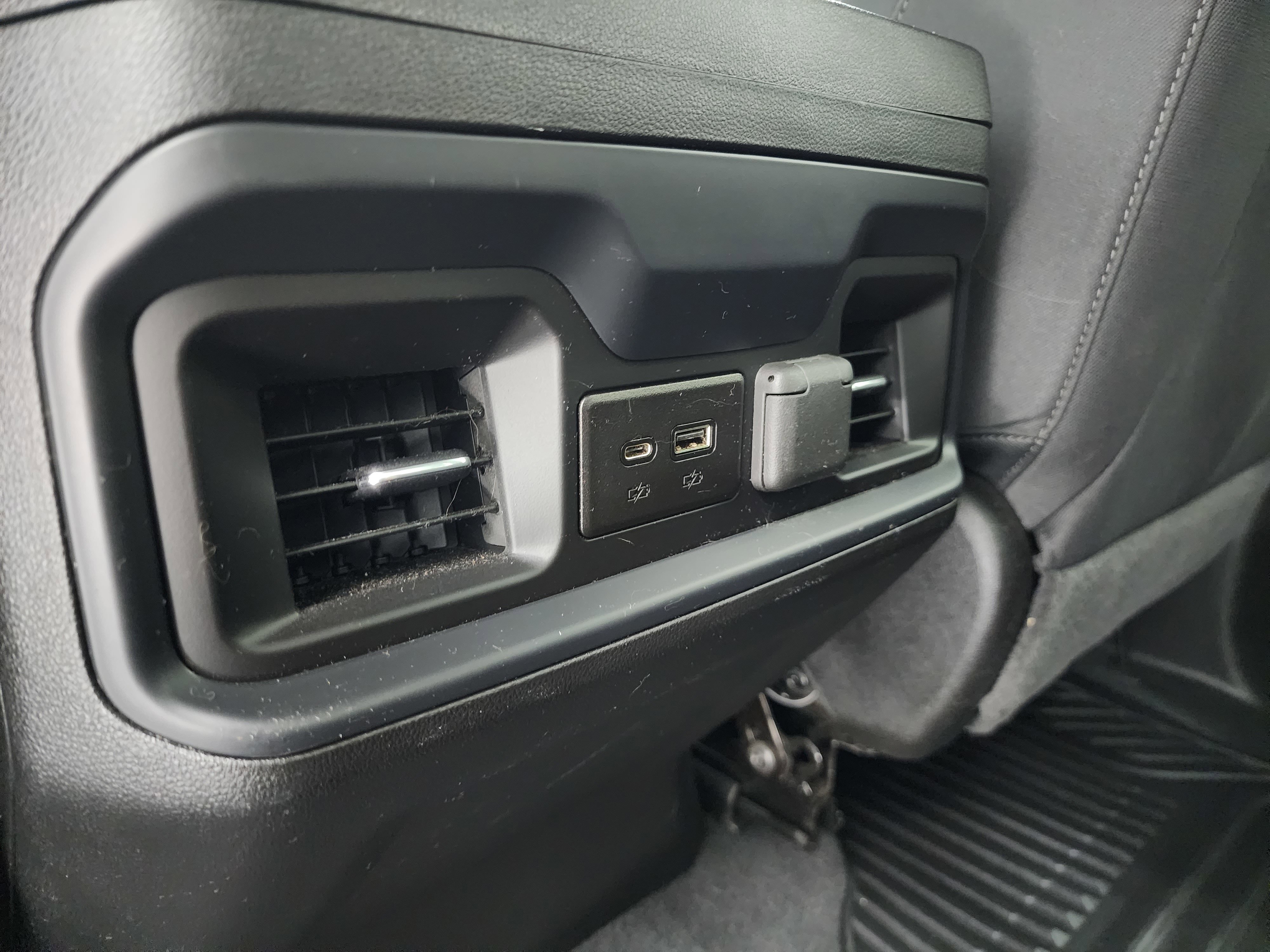 Used 2023 Chevrolet Silverado 2500 LT w/ Convenience Package image 34