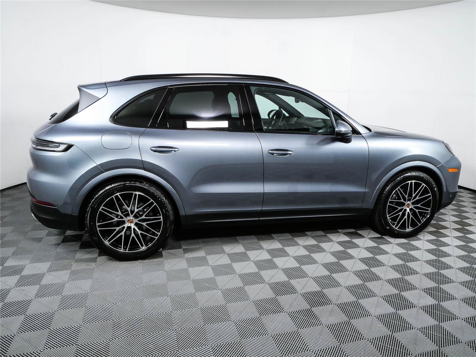 New 2026 Porsche Cayenne AWD/4WD image 29