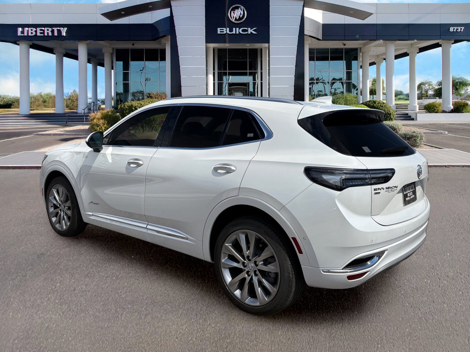 Used 2023 Buick Envision Avenir AWD/4WD image 5
