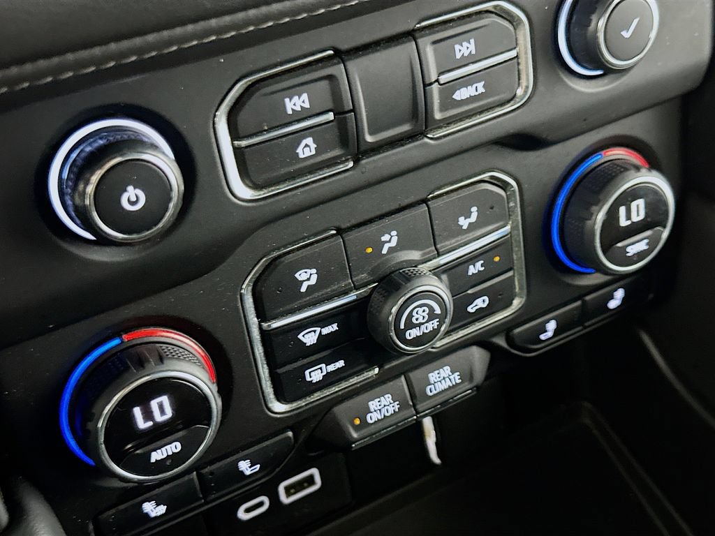 Used 2022 Chevrolet Tahoe Z71 AWD/4WD image 29