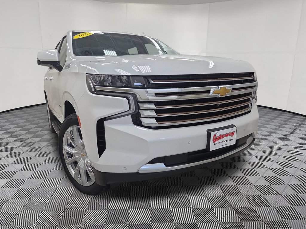 Used 2024 Chevrolet Tahoe High Country w/ Advanced Technology Package AWD/4WD image 2