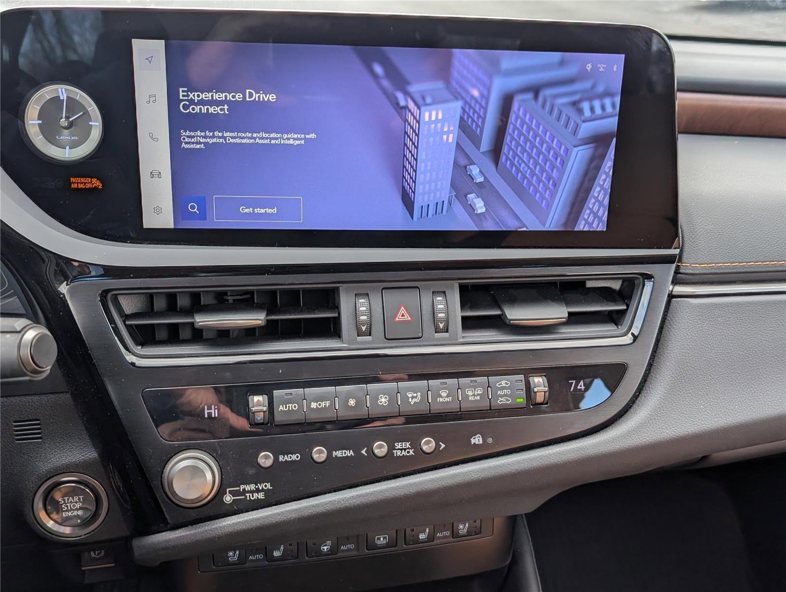 Used 2024 Lexus ES 350 w/ Technology Package image 28