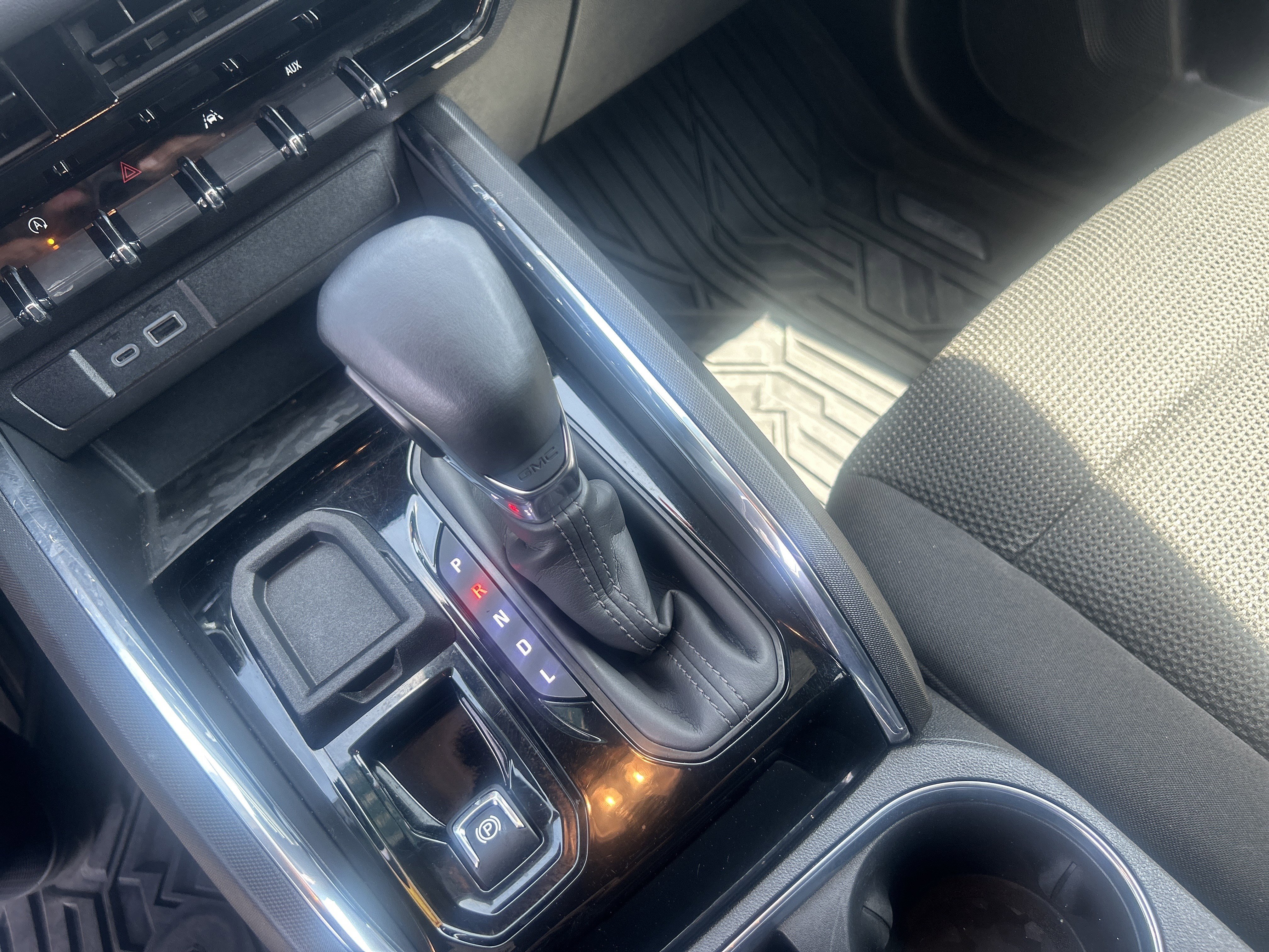 Used 2023 GMC Canyon Elevation w/ Convenience Package image 30