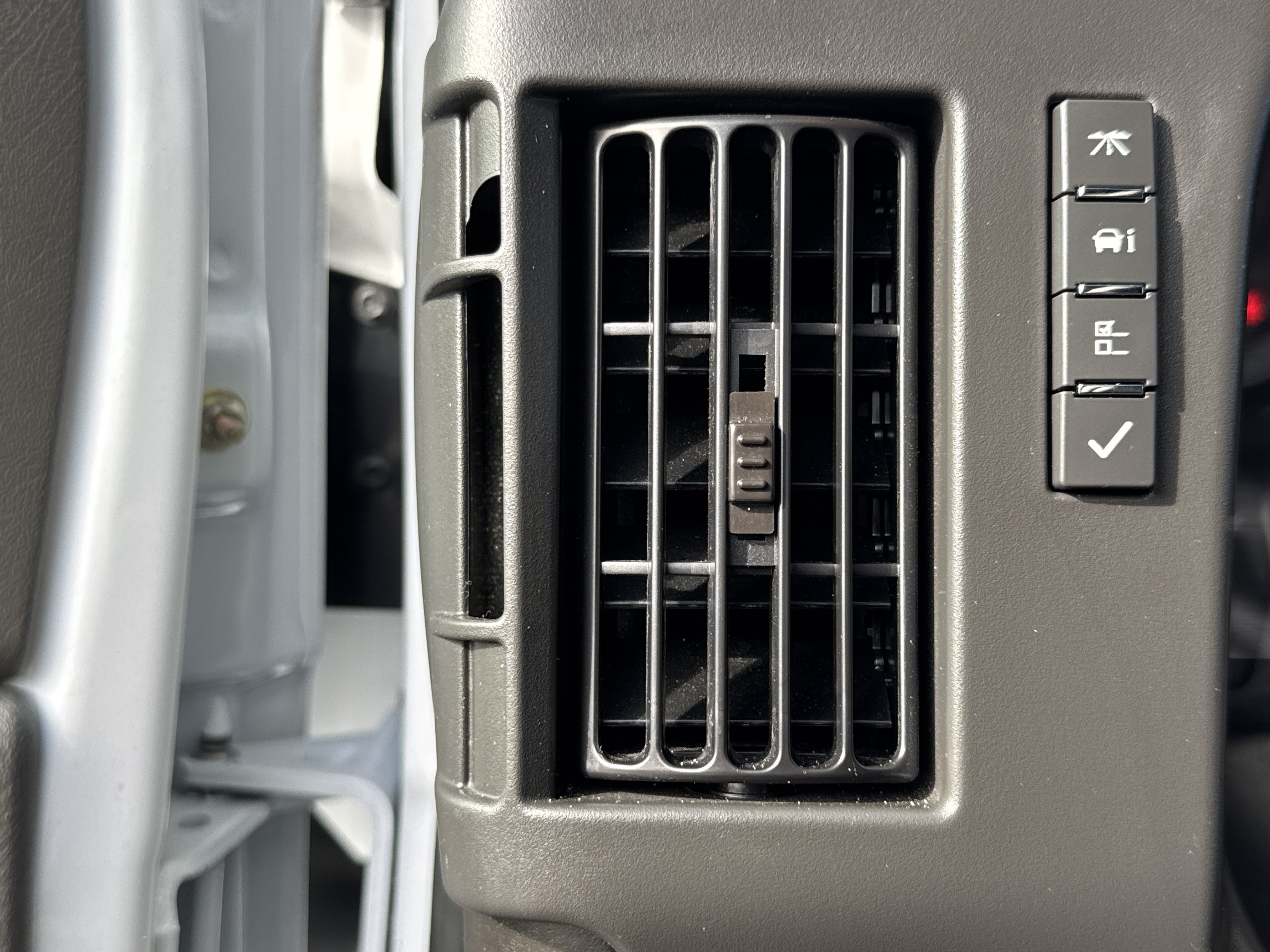 New 2026 GMC Savana 3500 w/ Power Convenience Package RWD image 21