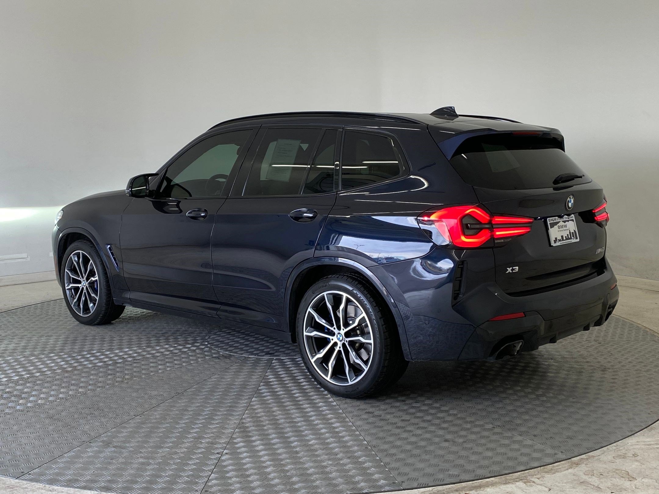 Used 2022 BMW X3 M40i w/ Premium Package image 3