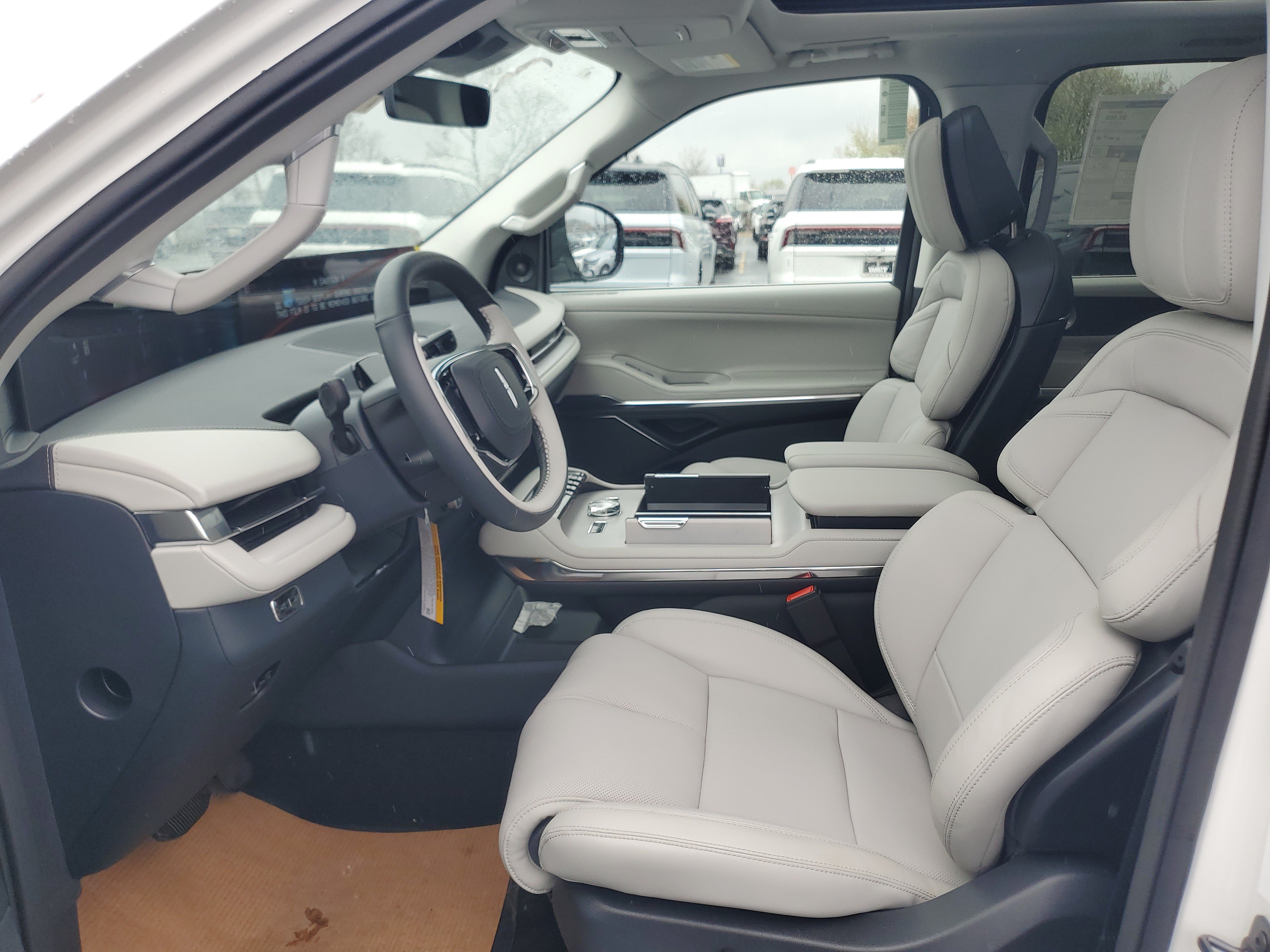 New 2026 Lincoln Navigator Reserve AWD/4WD image 12
