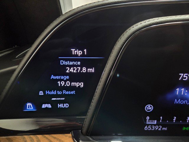 Used 2023 Cadillac Escalade ESV Sport Platinum w/ LPO, ONYX Package image 42