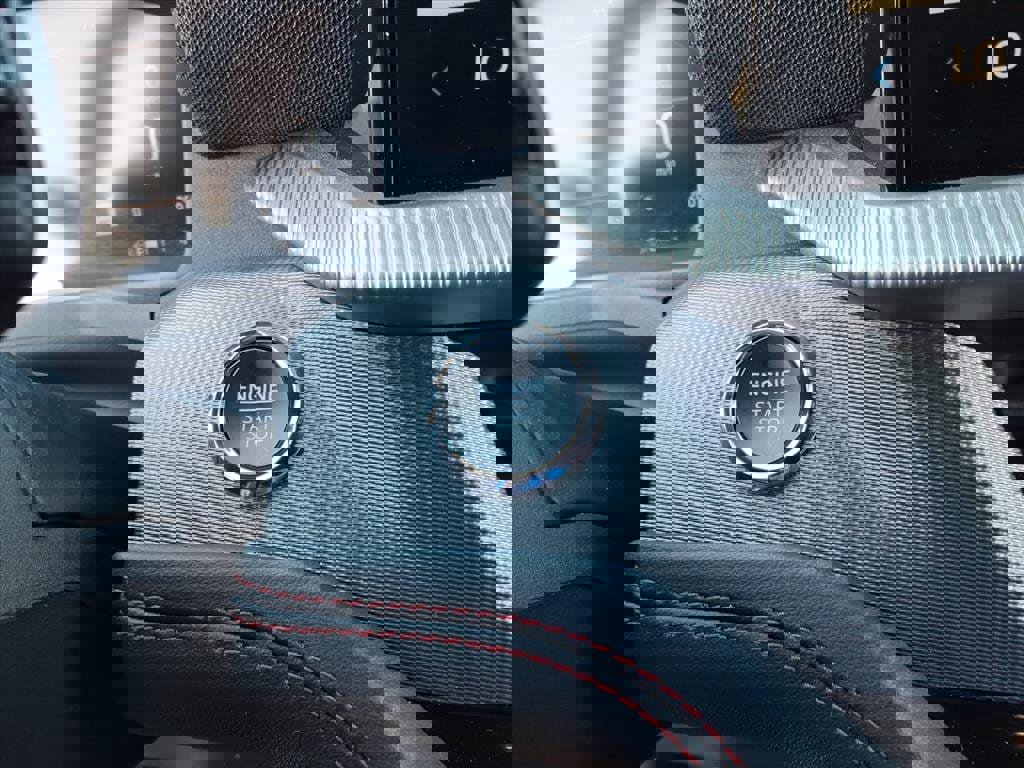 Used 2025 Ford Explorer ST-Line w/ Premium Package image 14