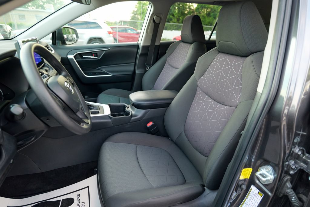 Used 2023 Toyota RAV4 XLE w/ Convenience Package AWD/4WD image 21