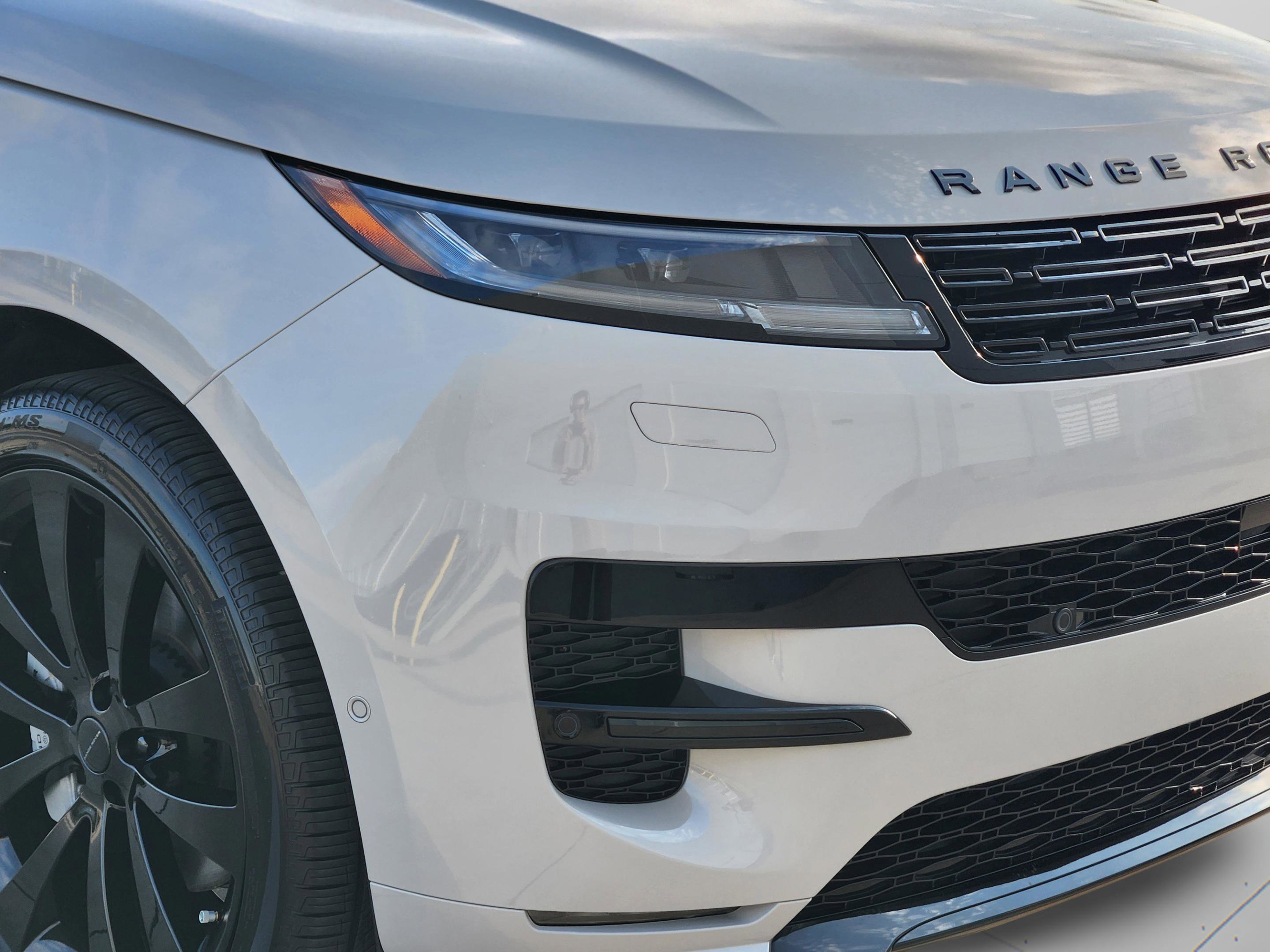 New 2026 Land Rover Range Rover Sport Dynamic SE AWD/4WD image 29