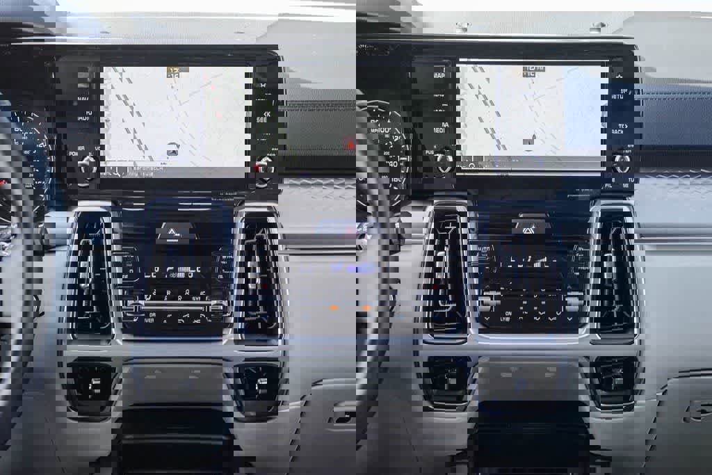 Certified 2024 Kia Sorento EX image 12